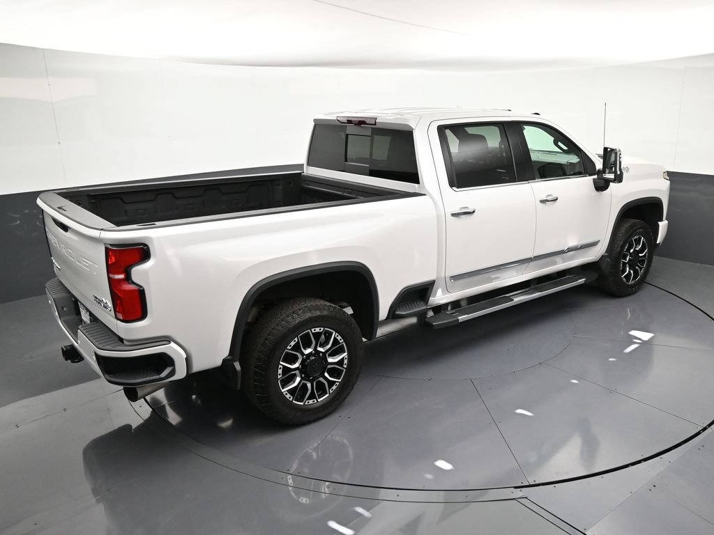 Certified 2025 Chevrolet Silverado 3500 High Country w/ High Country Premium Package AWD/4WD image 19