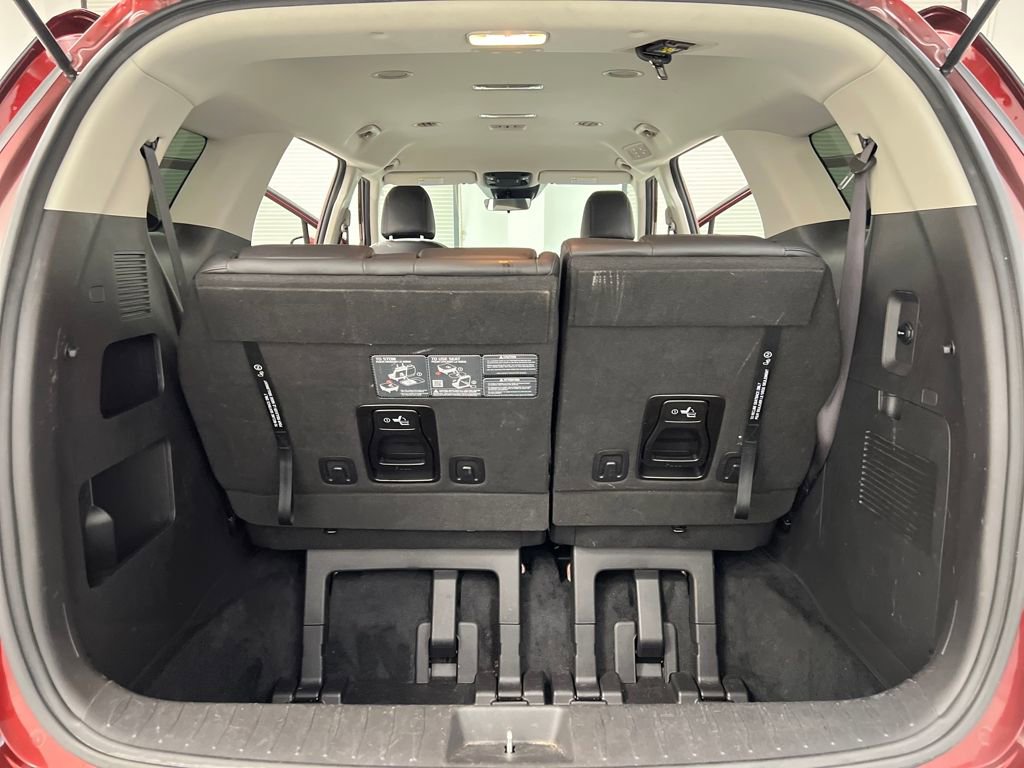 Used 2024 Kia Carnival LX image 38