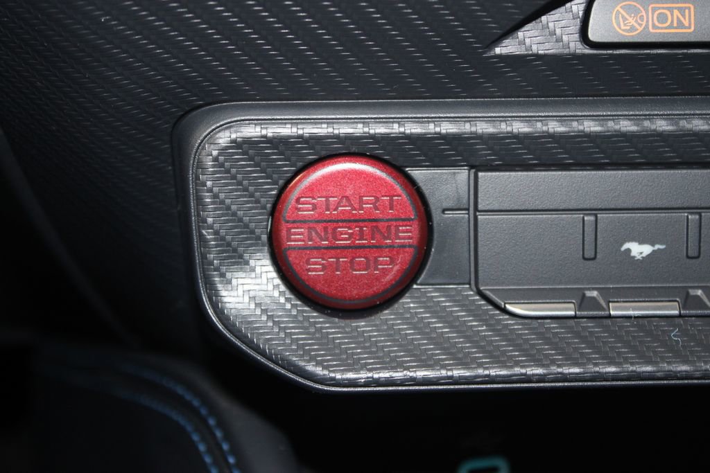 New 2025 Ford Mustang Dark Horse image 30