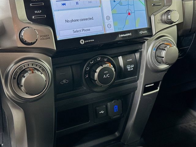 Used 2022 Toyota 4Runner SR5 Premium image 17