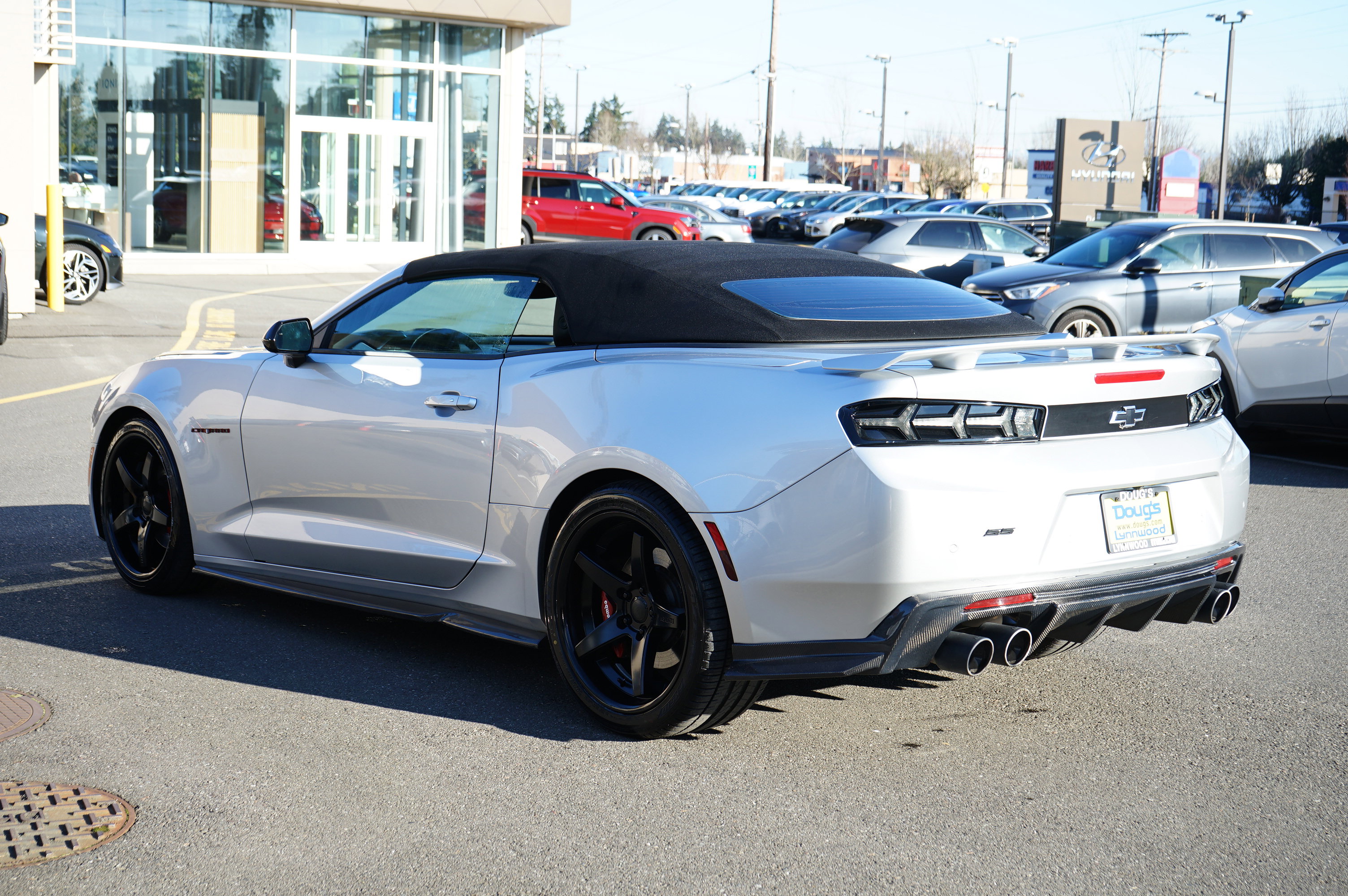 Used 2018 Chevrolet Camaro SS image 8