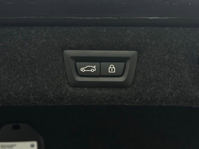 Used 2023 BMW 540i xDrive 540i xDrive w/ Premium Package image 12