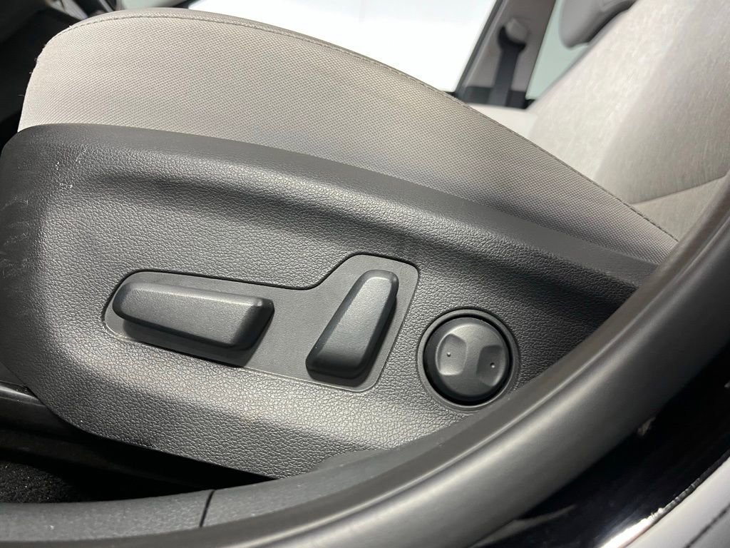 Used 2023 Hyundai Kona SE image 26