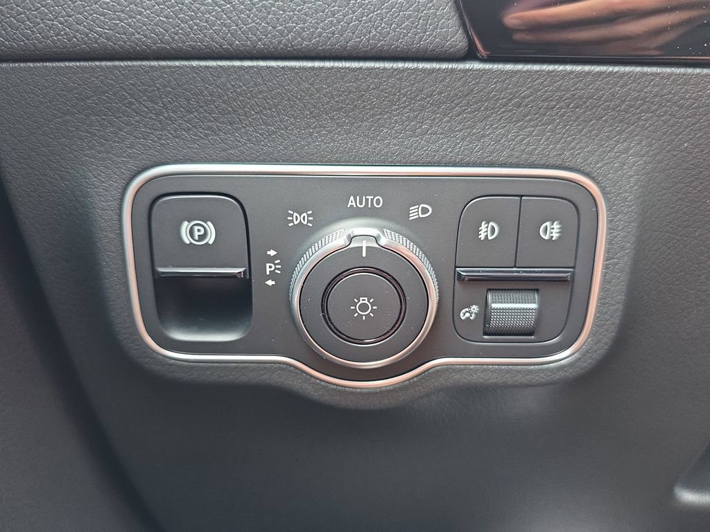 Certified 2026 Mercedes-Benz GLA 250 4MATIC image 27