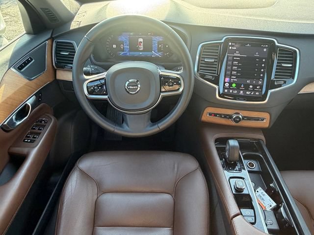 Certified 2024 Volvo XC90 B5 Plus w/ Protection Package AWD/4WD image 16