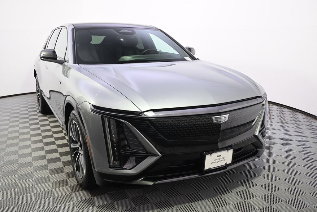 Certified 2024 Cadillac Lyriq Sport w/ LPO, Floor Liner Package AWD/4WD image 9