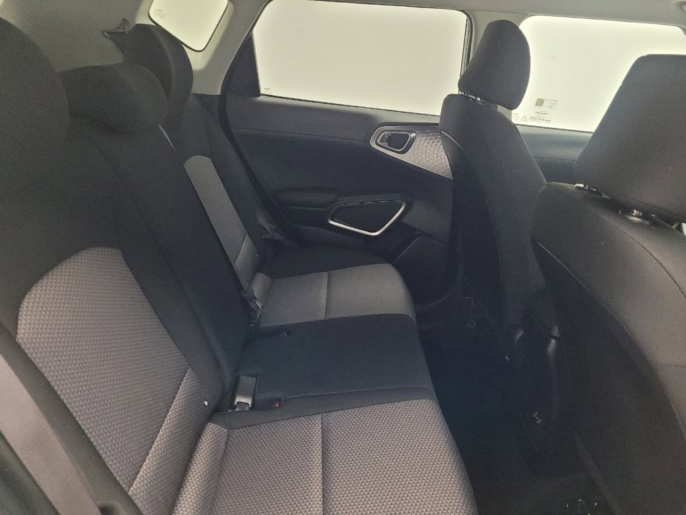 Used 2023 Kia Soul S image 19