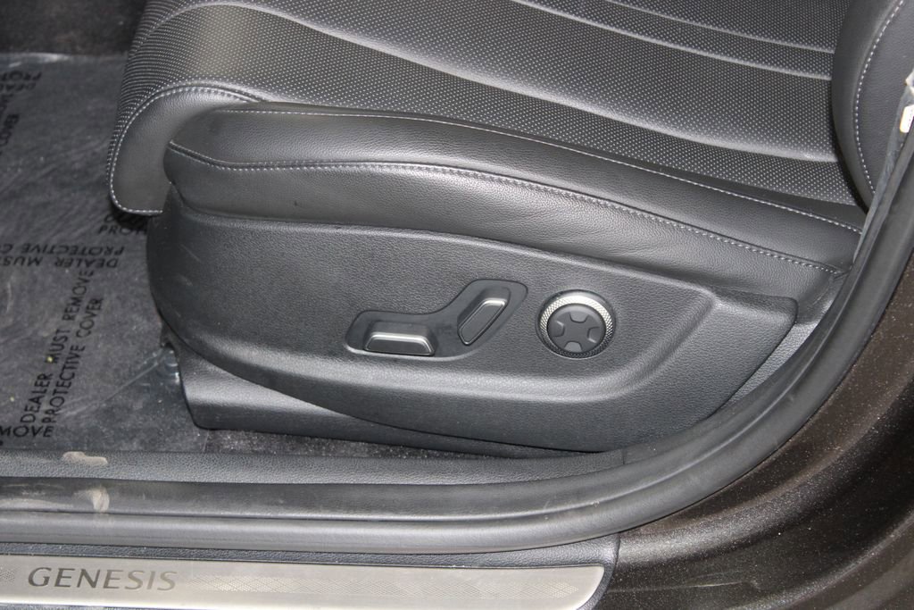 Used 2025 Genesis G80 2.5T AWD/4WD image 18