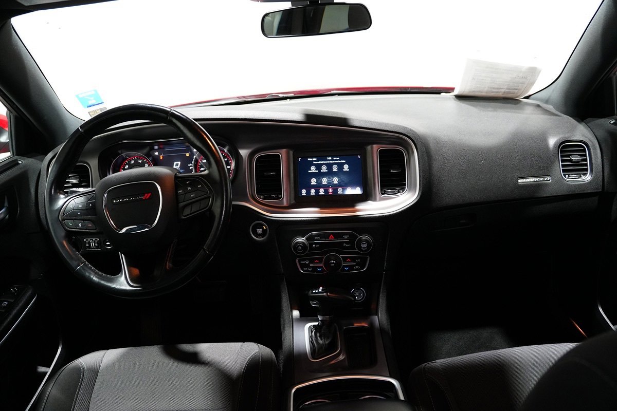 Used 2022 Dodge Charger SXT image 13
