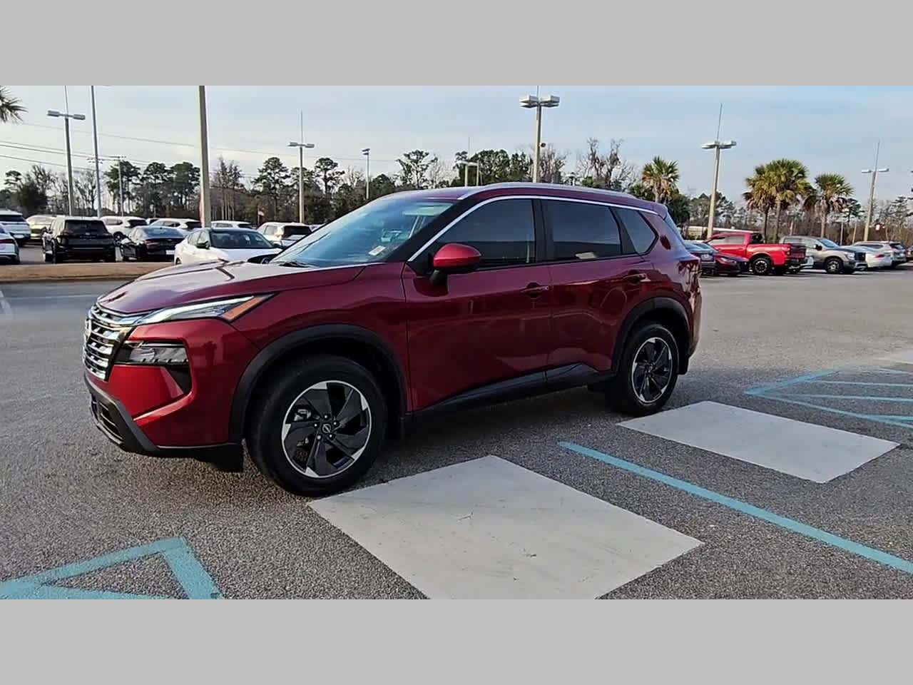 Used 2024 Nissan Rogue SV w/ SV Premium Package image 24