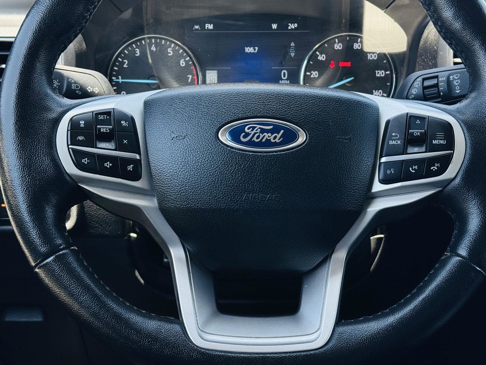 Used 2023 Ford Explorer XLT w/ Equipment Group 202A AWD/4WD image 18