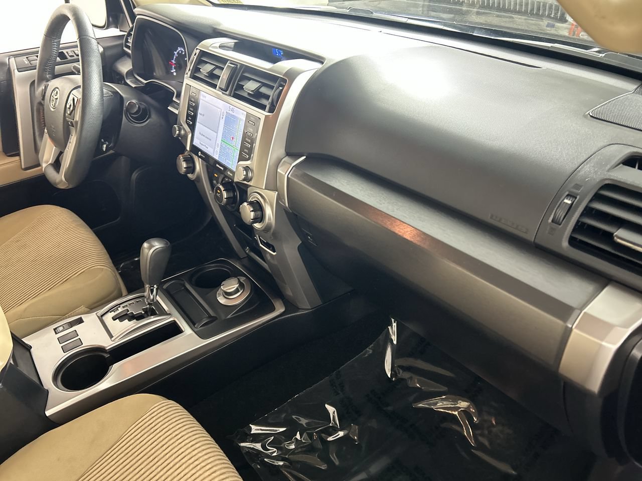 Used 2023 Toyota 4Runner SR5 AWD/4WD image 27