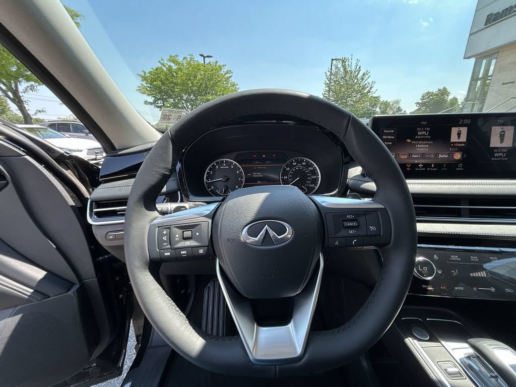 Used 2025 INFINITI QX60 Pure w/ Cargo Package AWD/4WD image 18
