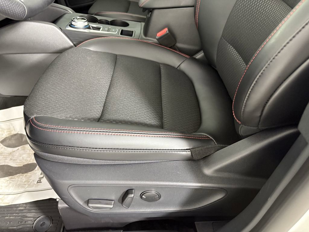 New 2025 Ford Escape ST-Line Select w/ Tech Pack #1 image 19