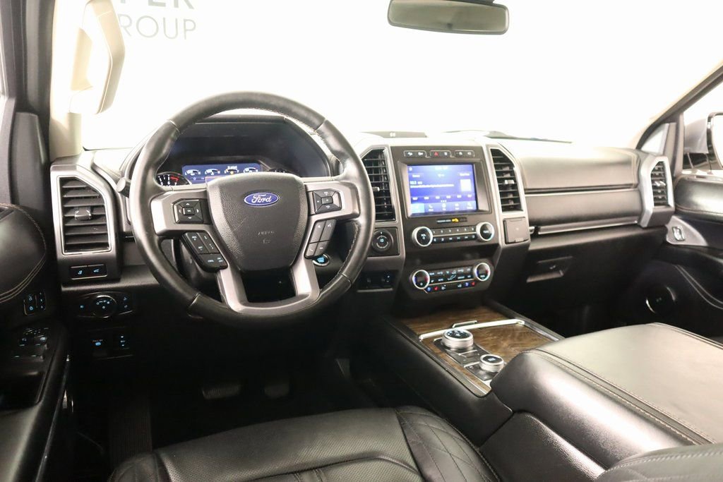 Used 2021 Ford Expedition Platinum AWD/4WD image 2