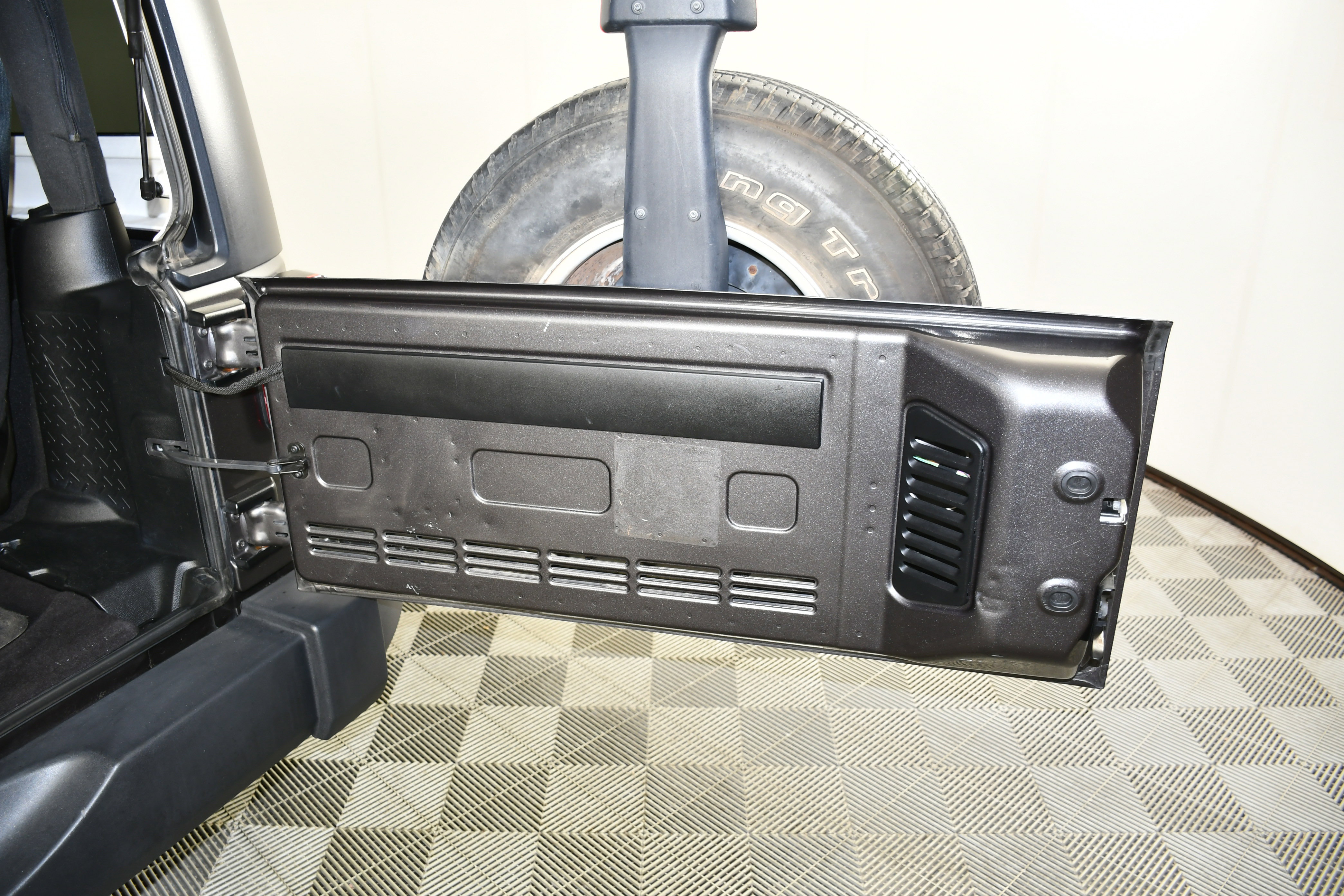 Used 2014 Jeep Wrangler Sport image 41