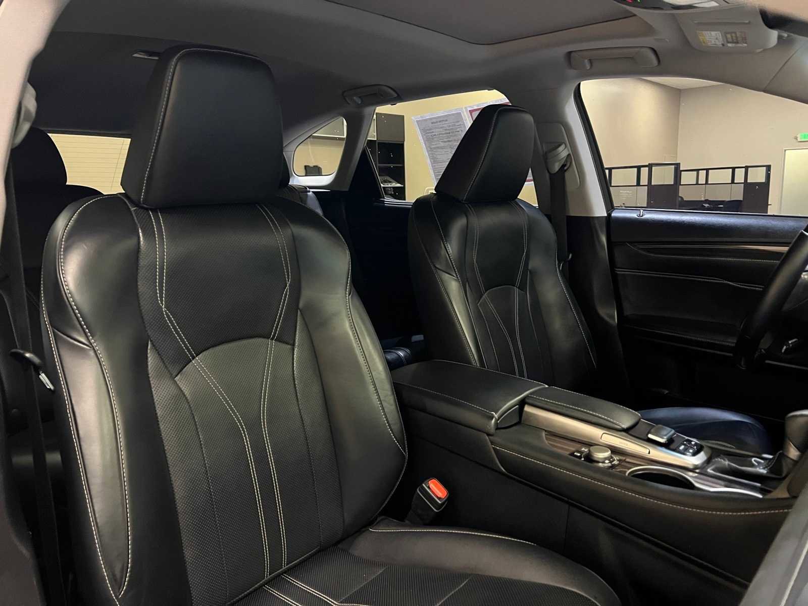 Used 2019 Lexus RX 350L Luxury image 14