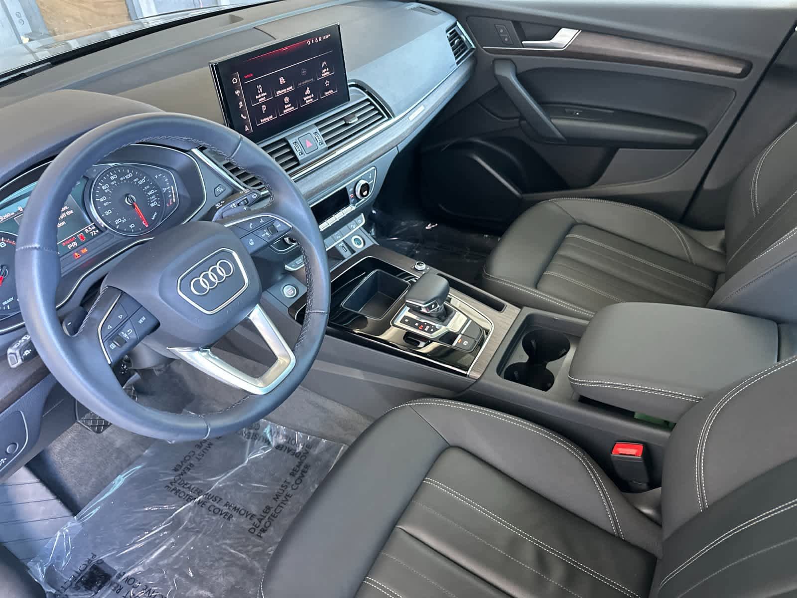 Used 2023 Audi Q5 2.0T Premium w/ Convenience Package AWD/4WD image 11