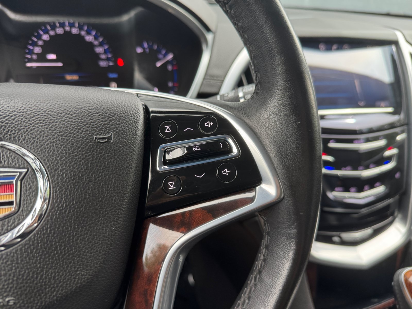 Used 2016 Cadillac SRX Luxury AWD/4WD image 26