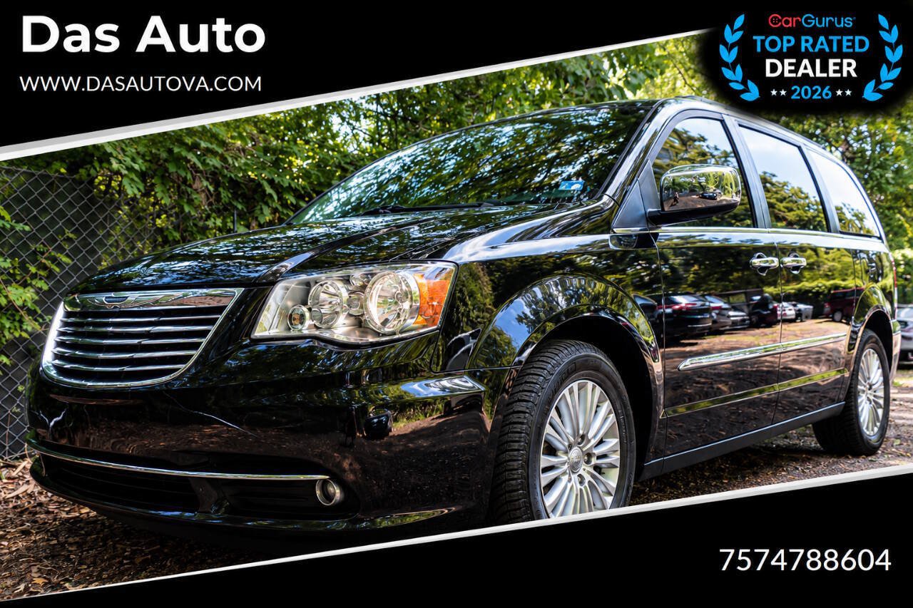 Used 2015 Chrysler Town & Country Touring-L w/ Driver Convenience Group FWD image 1