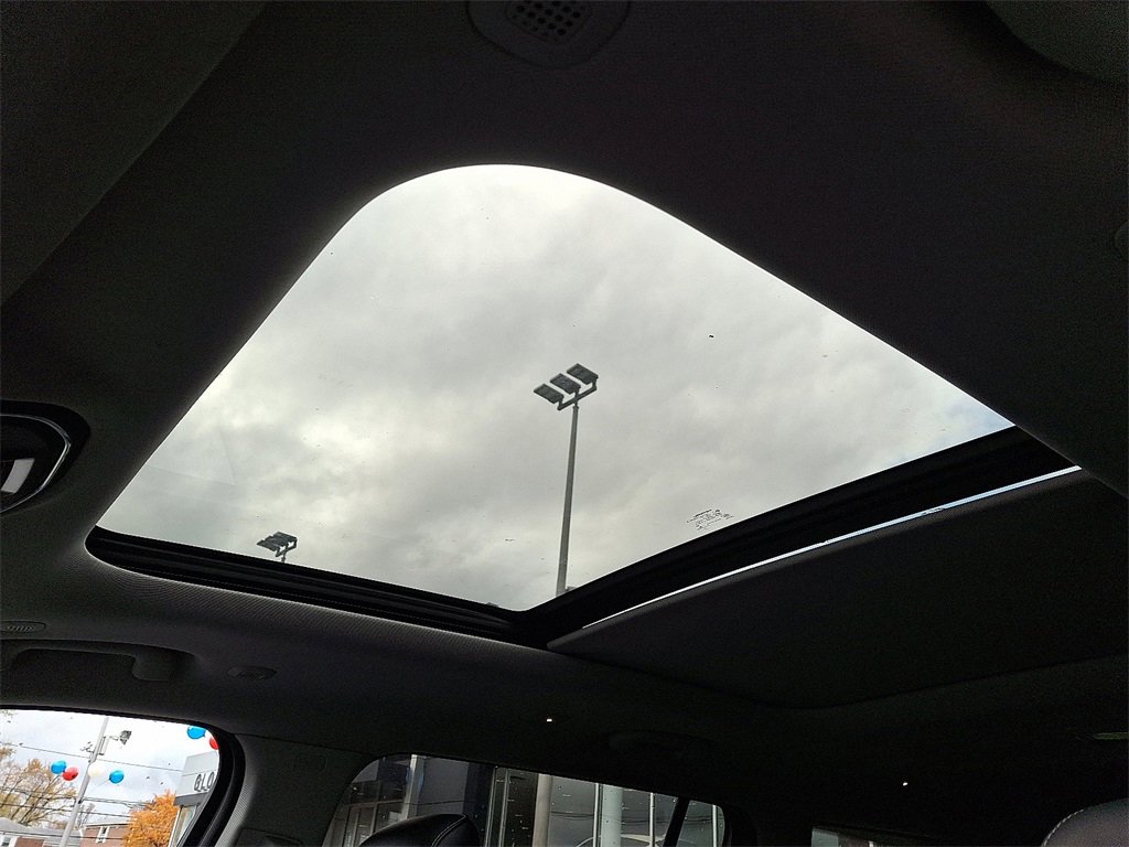 Used 2021 Jeep Grand Cherokee L Limited image 15