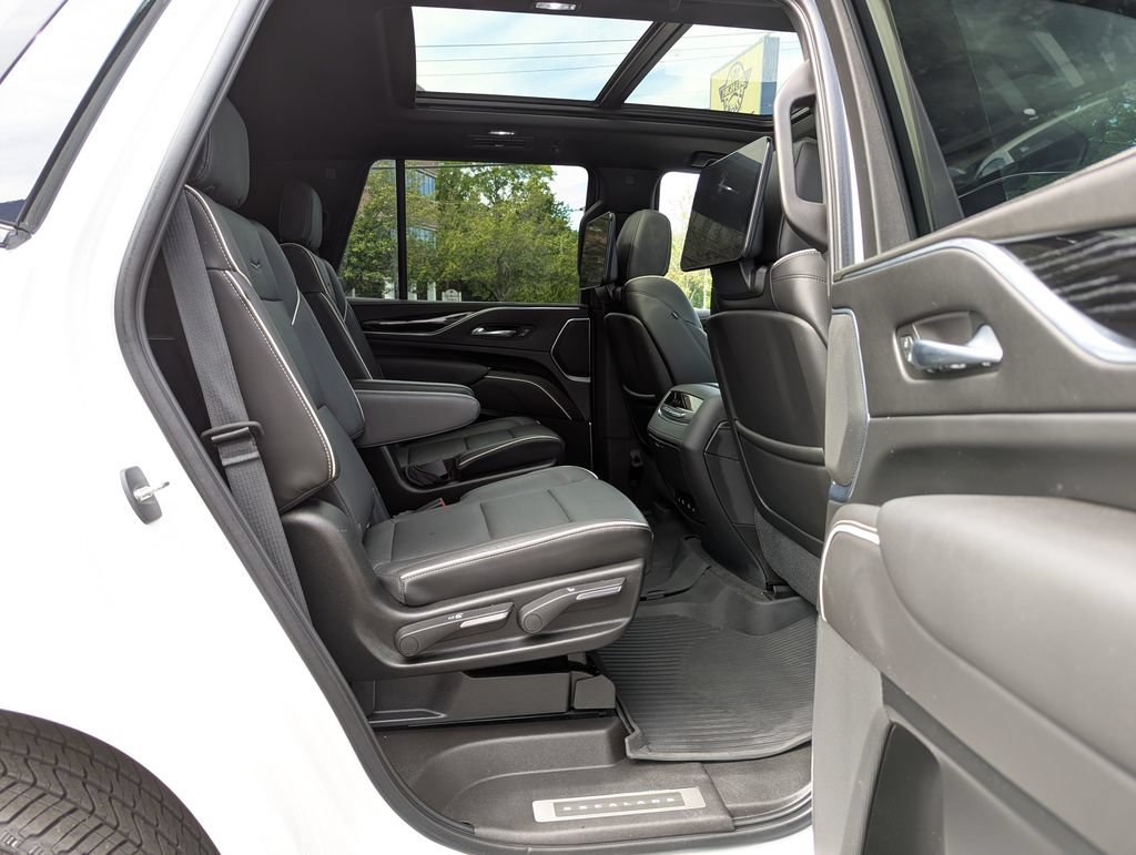 Used 2021 Cadillac Escalade Sport w/ Driver Assist Tech Package AWD/4WD image 41