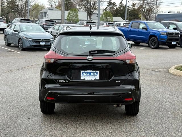 Certified 2023 Nissan Kicks SR w/ SR Premium Package FWD image 6