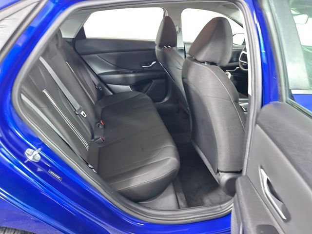 Certified 2023 Hyundai Elantra SEL w/ Convenience Package image 27
