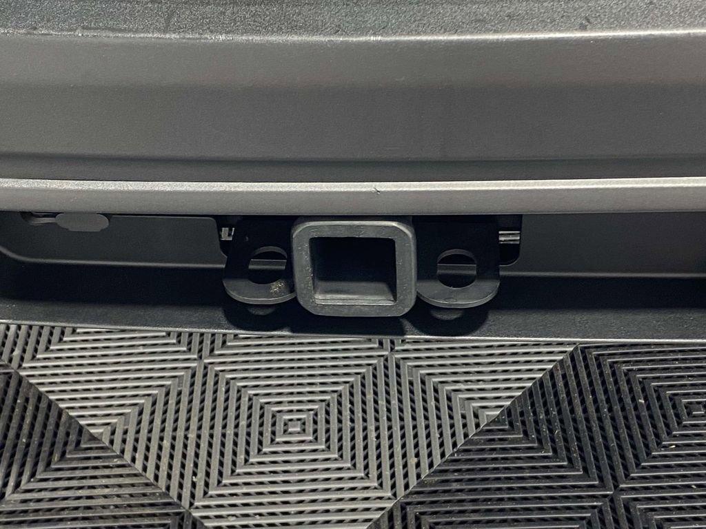 Used 2021 Jeep Renegade Limited w/ Trailer Tow Group AWD/4WD image 9