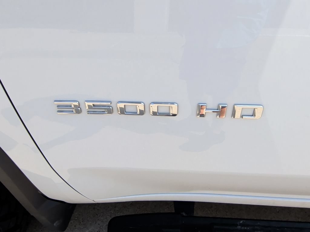 Used 2024 Chevrolet Silverado 3500 W/T w/ WT Convenience Package AWD/4WD image 31