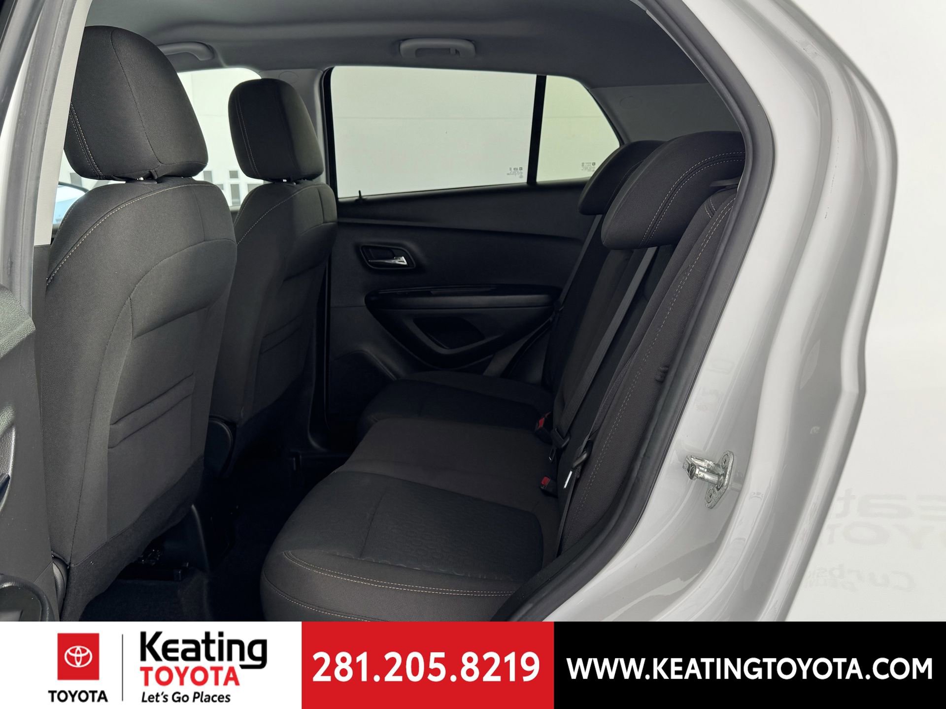 Used 2022 Chevrolet Trax LS w/ Tint and Cruise Package image 15