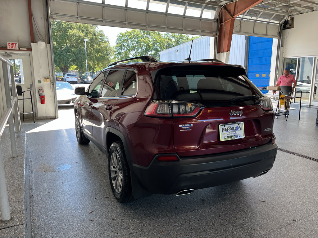 Used 2022 Jeep Cherokee Latitude Lux FWD image 6