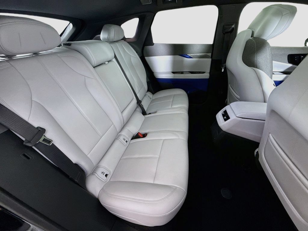 Certified 2025 Cadillac Optiq Sport 1 AWD/4WD image 28
