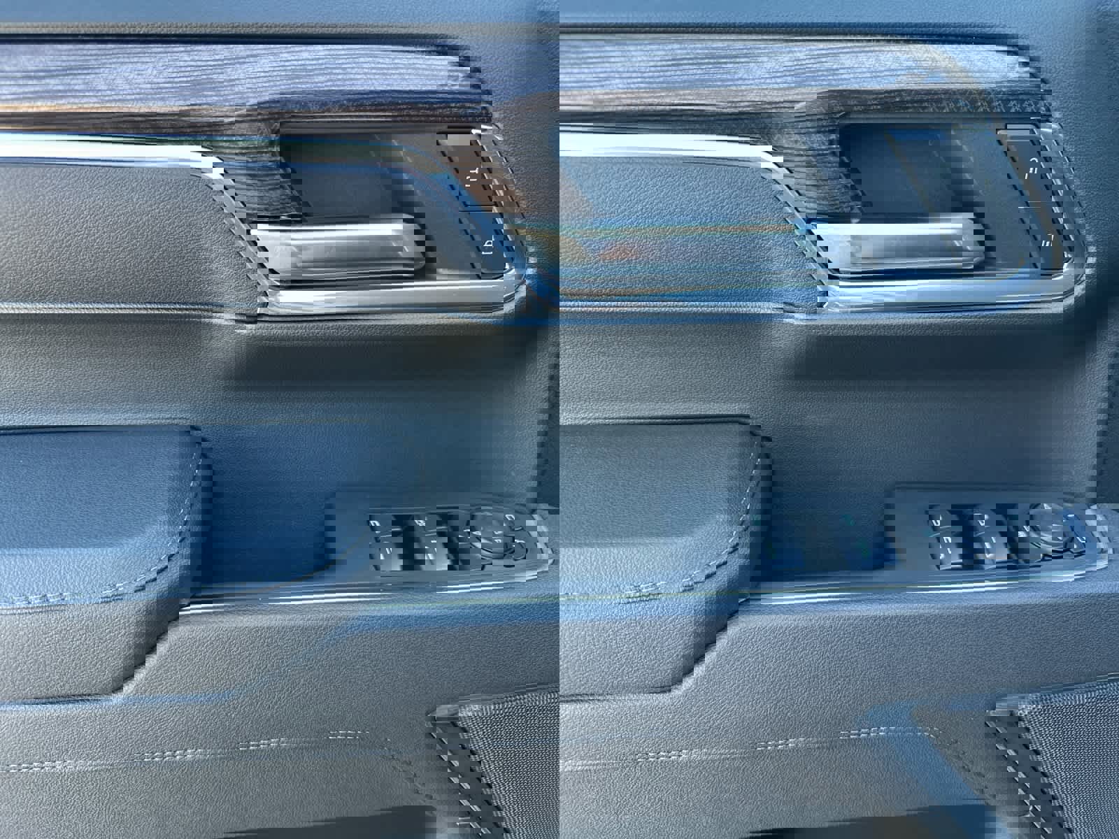 New 2026 Chevrolet Silverado 1500 LT Trail Boss w/ Protection Package image 10
