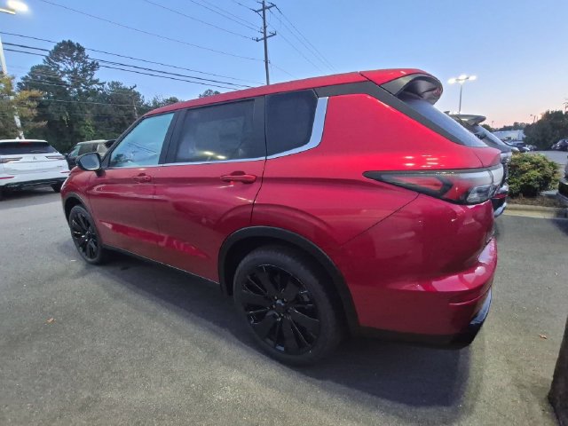 New 2026 Mitsubishi Outlander LE FWD image 5