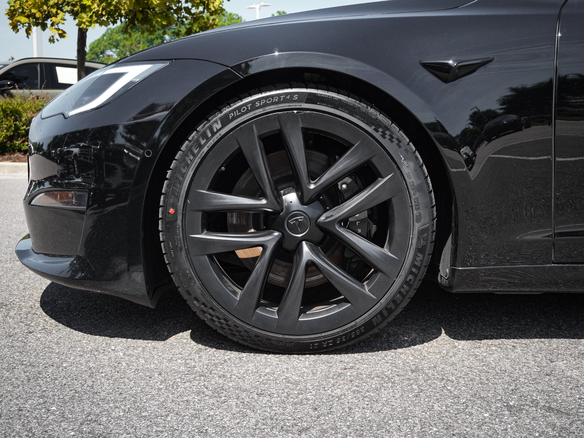 Used 2023 Tesla Model S AWD/4WD image 13