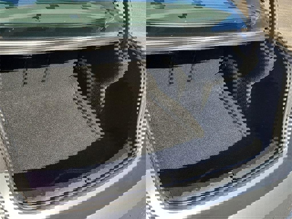 Used 2023 BMW 330i Sedan image 12