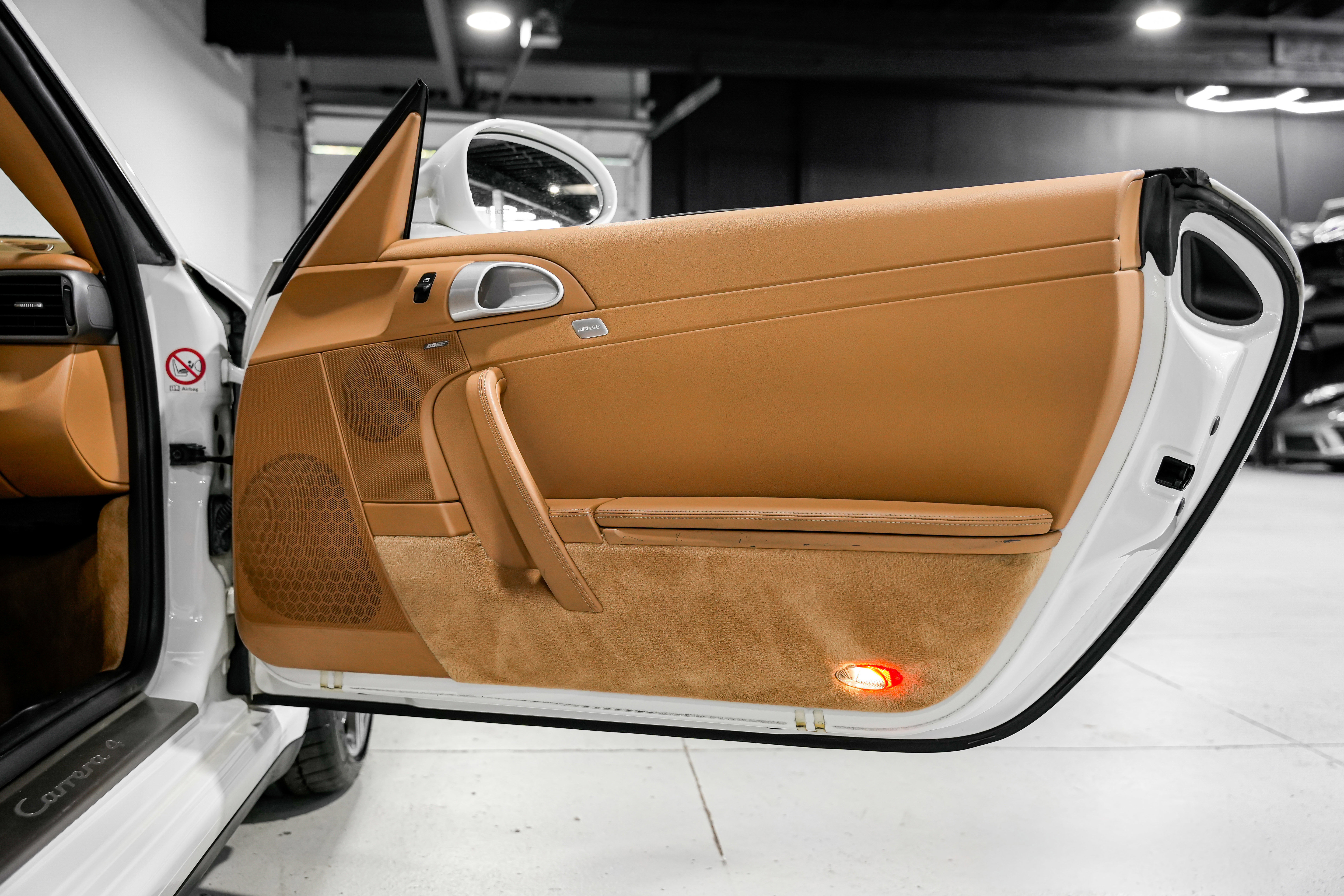 Used 2009 Porsche 911 Carrera 4 image 23