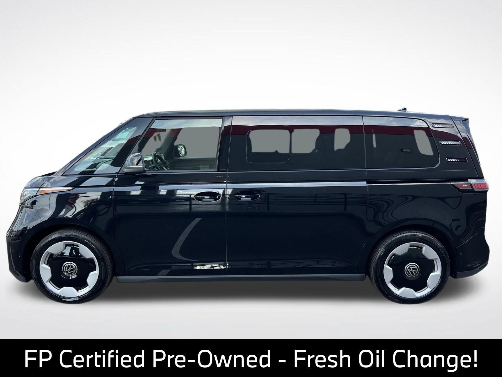 Used 2025 Volkswagen ID. Buzz Pro S RWD image 7