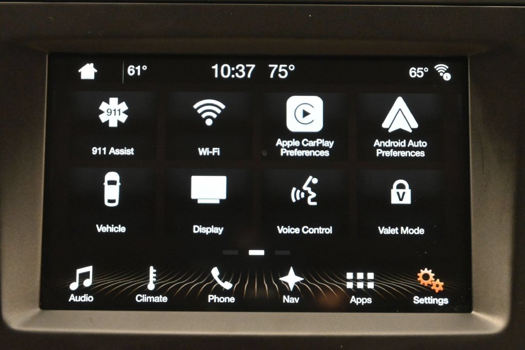 Used 2017 Lincoln Navigator Select RWD image 9