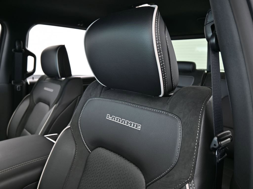 Used 2025 RAM 1500 Laramie image 16