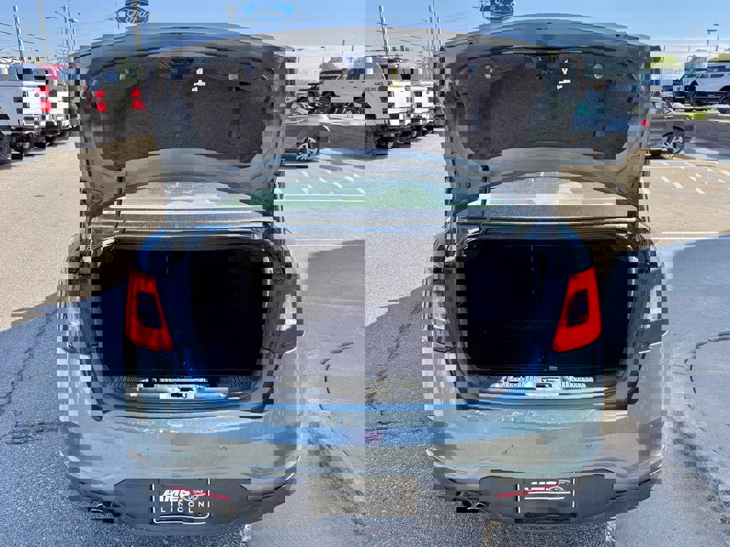 Used 2010 Ford Taurus SEL FWD image 15