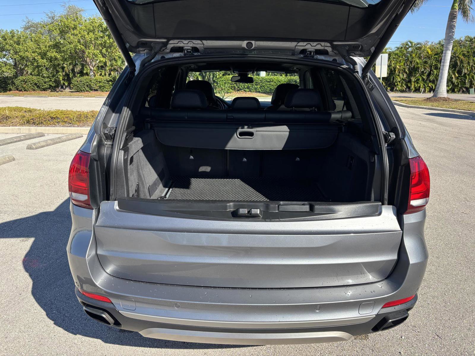 Used 2017 BMW X5 xDrive50i AWD/4WD image 32