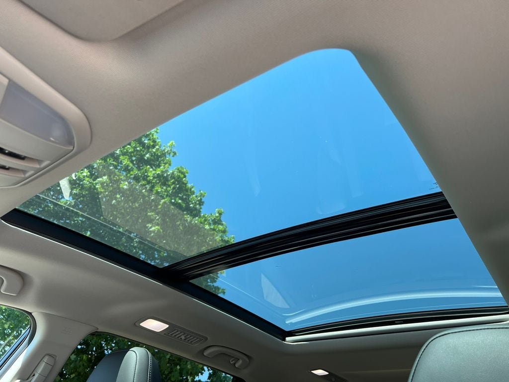 New 2026 Subaru Ascent Limited AWD/4WD image 8