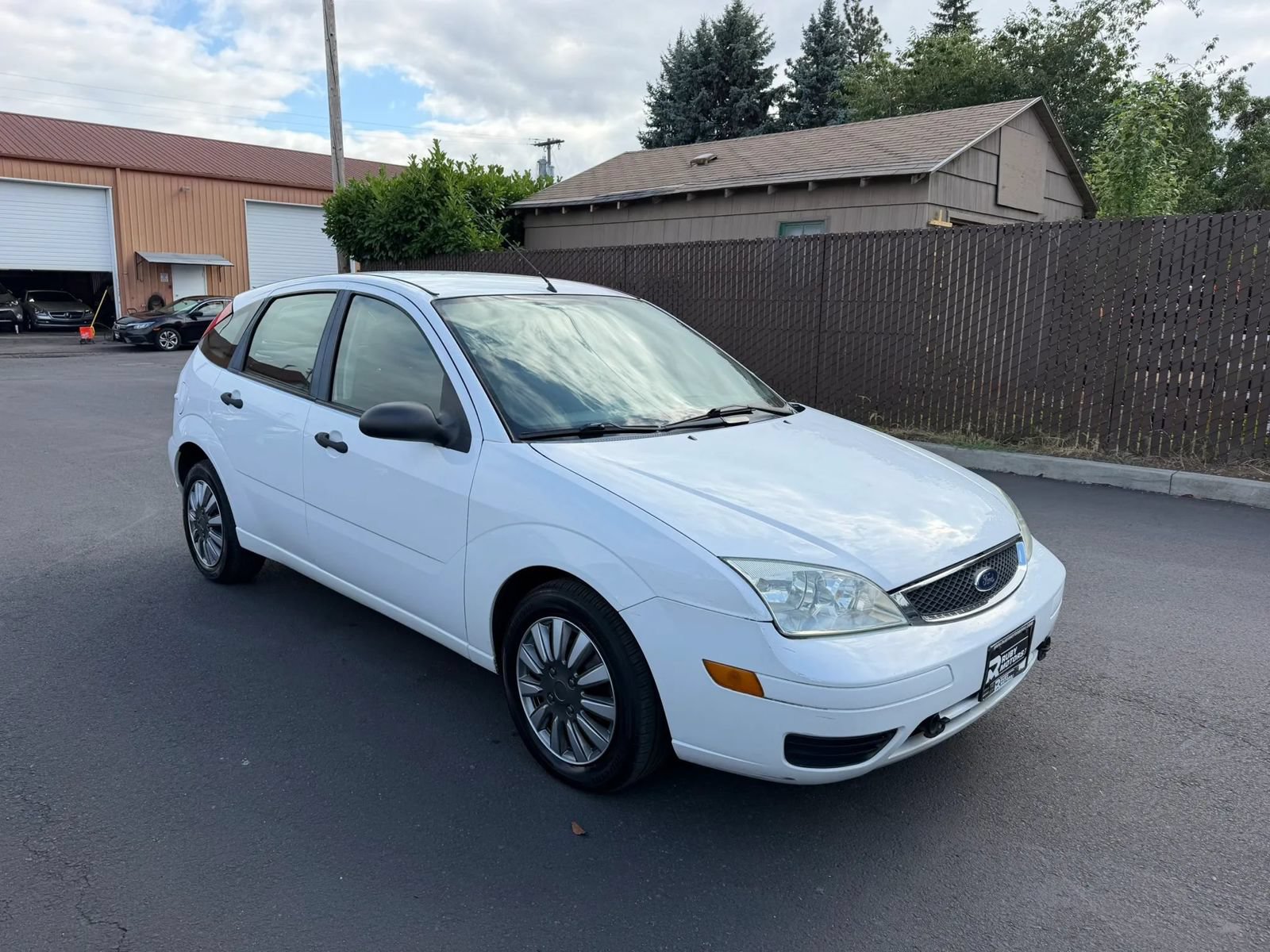 Used 2007 Ford Focus S FWD image 4
