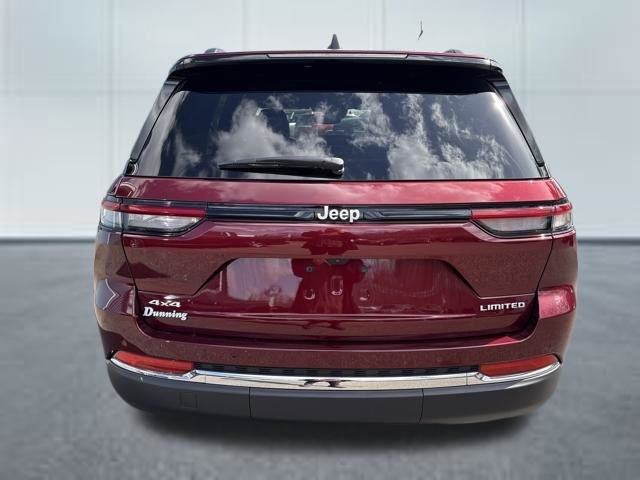 Used 2024 Jeep Grand Cherokee Limited w/ Trailer Tow Package AWD/4WD video 3