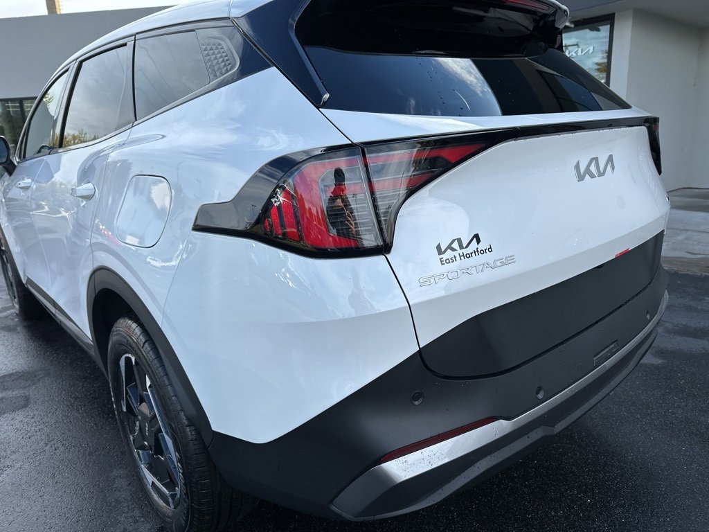 New 2026 Kia Sportage S image 9