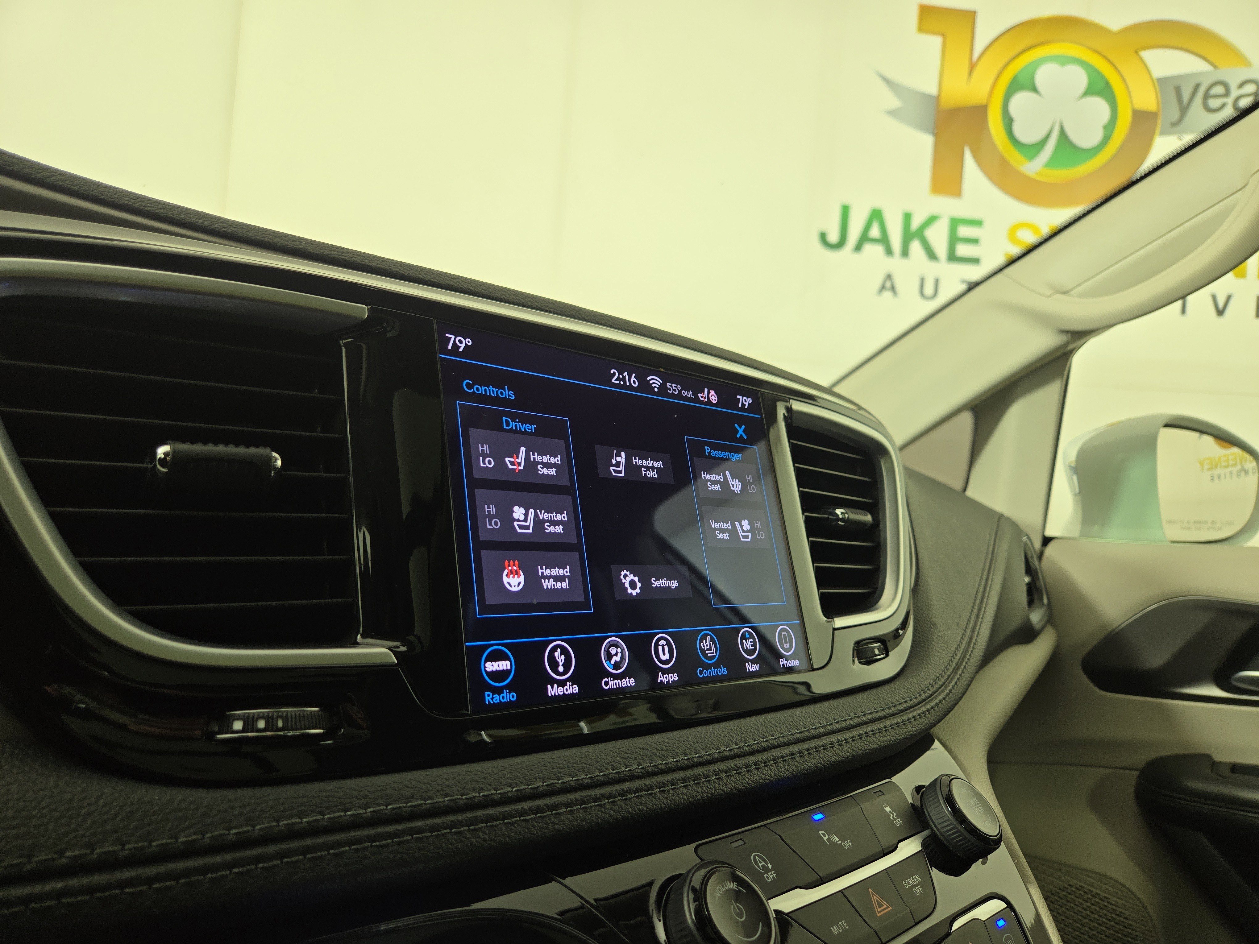 Used 2018 Chrysler Pacifica Limited image 28