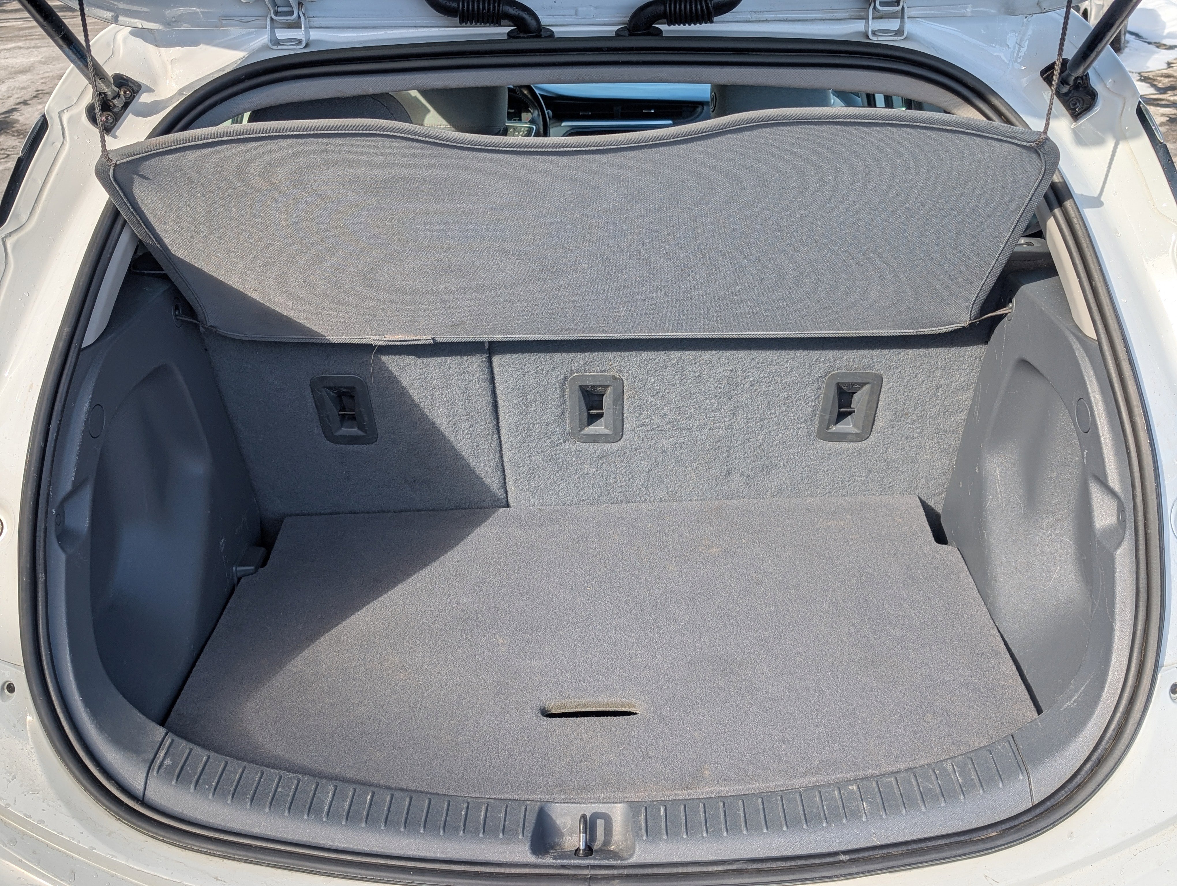 Used 2017 Chevrolet Bolt LT image 36