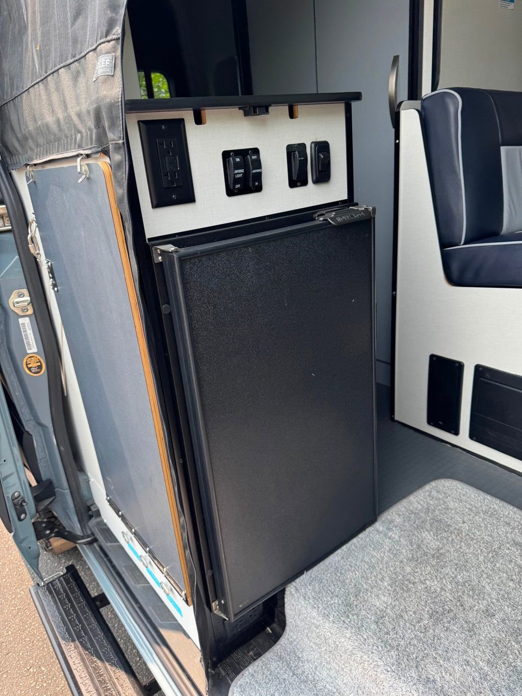 Used 2021 Mercedes-Benz Sprinter 2500 image 29